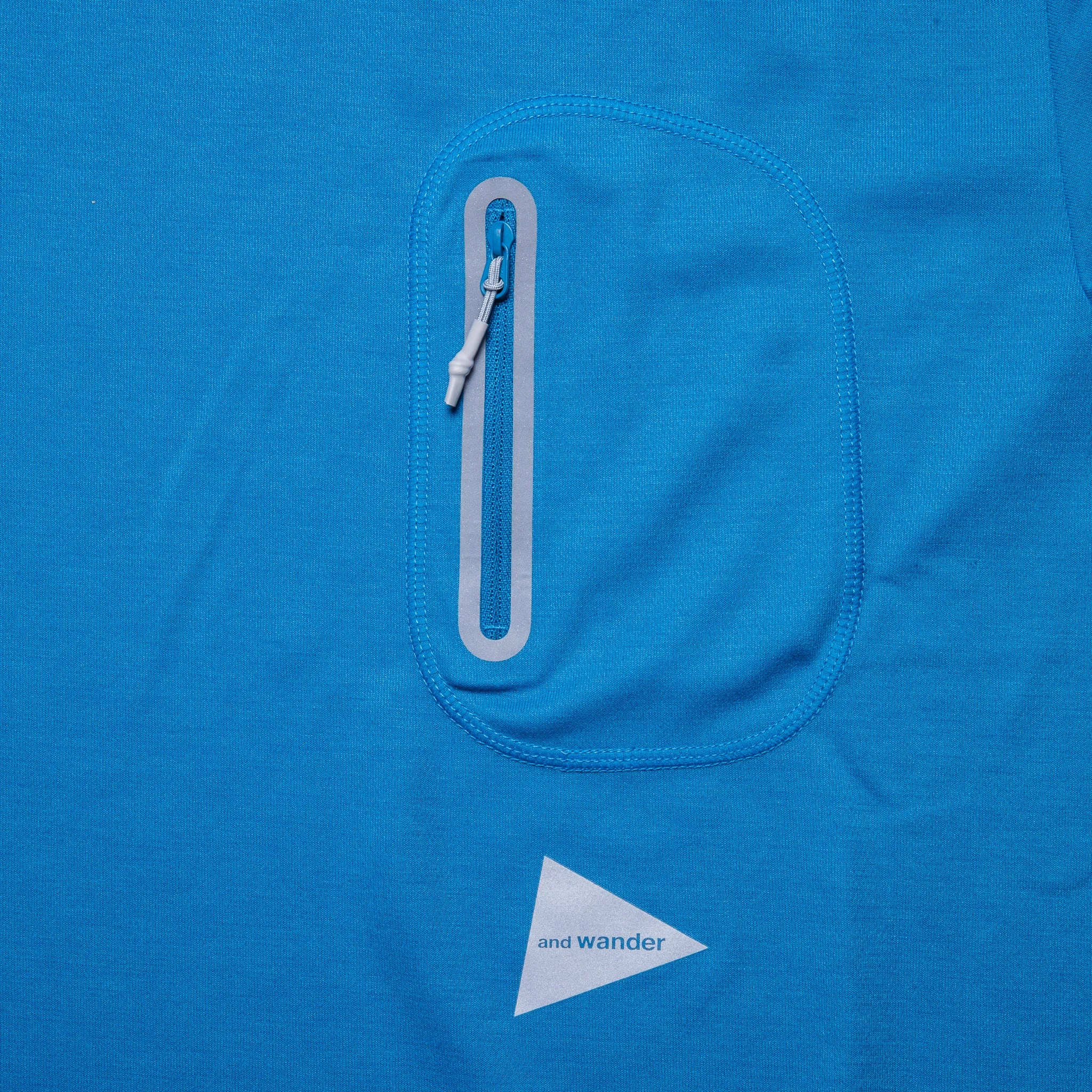 And Wander Seamless SS T Blue