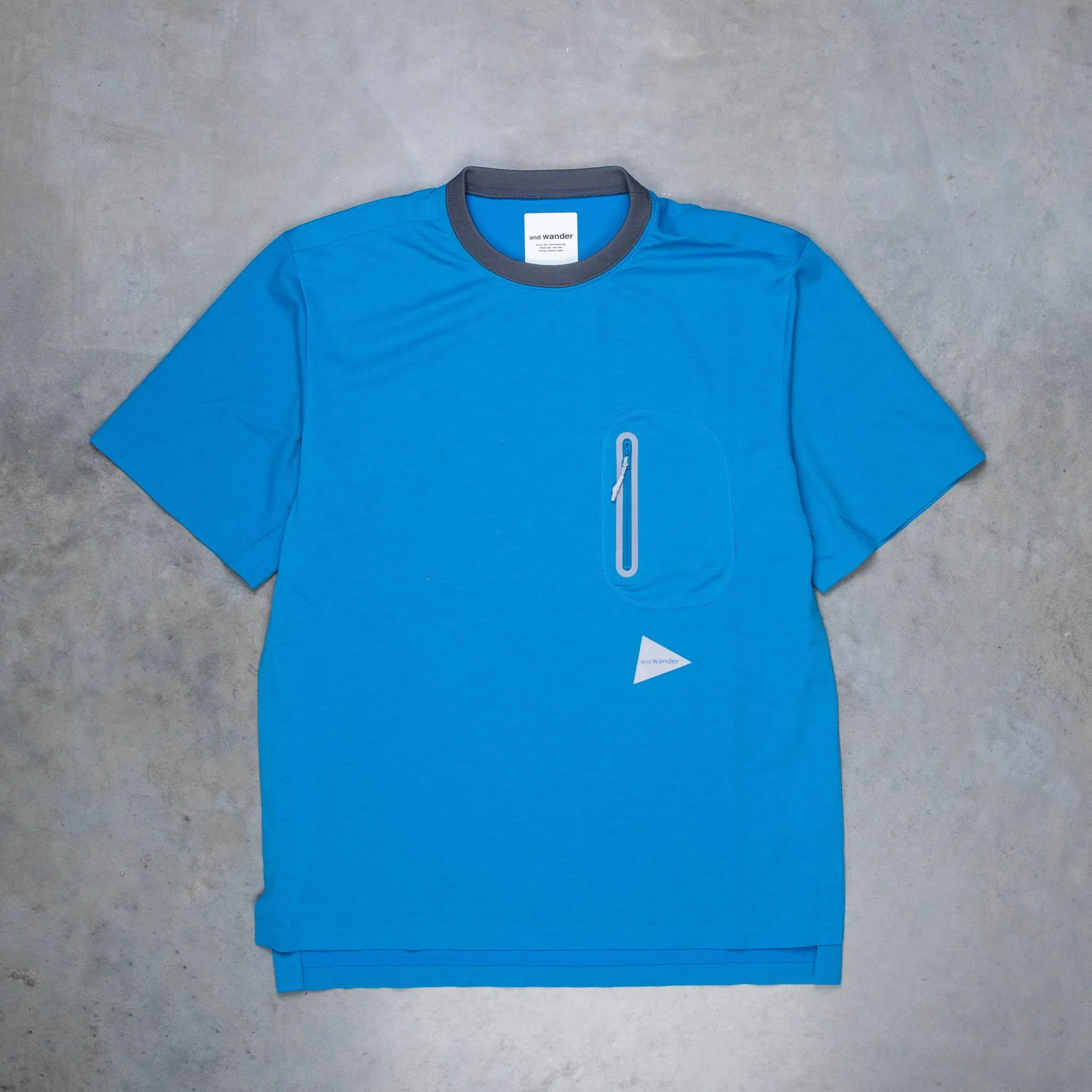 And Wander Seamless SS T Blue