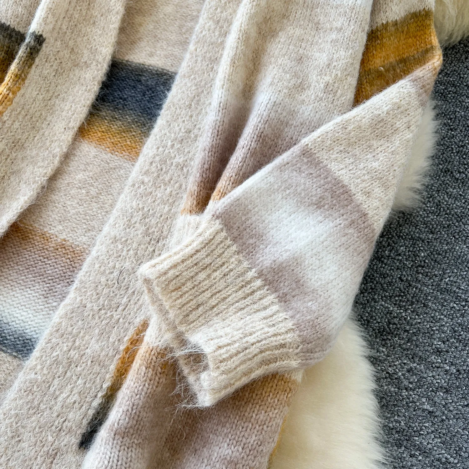 Color Blocking Stripe Loose-fit Cardigan