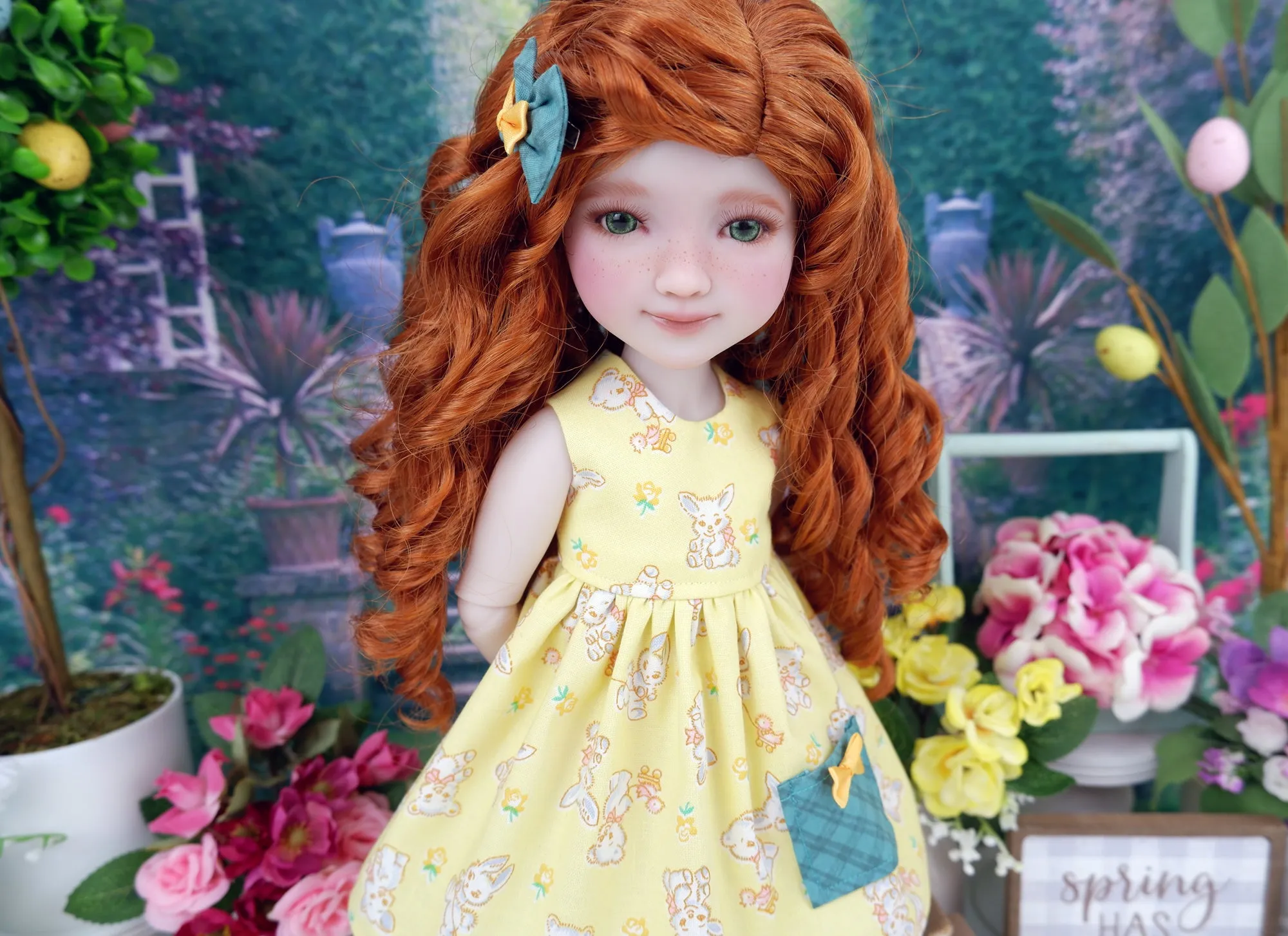 Vintage Bunny - dress with shoes for Ruby Red Fashion Friends doll
