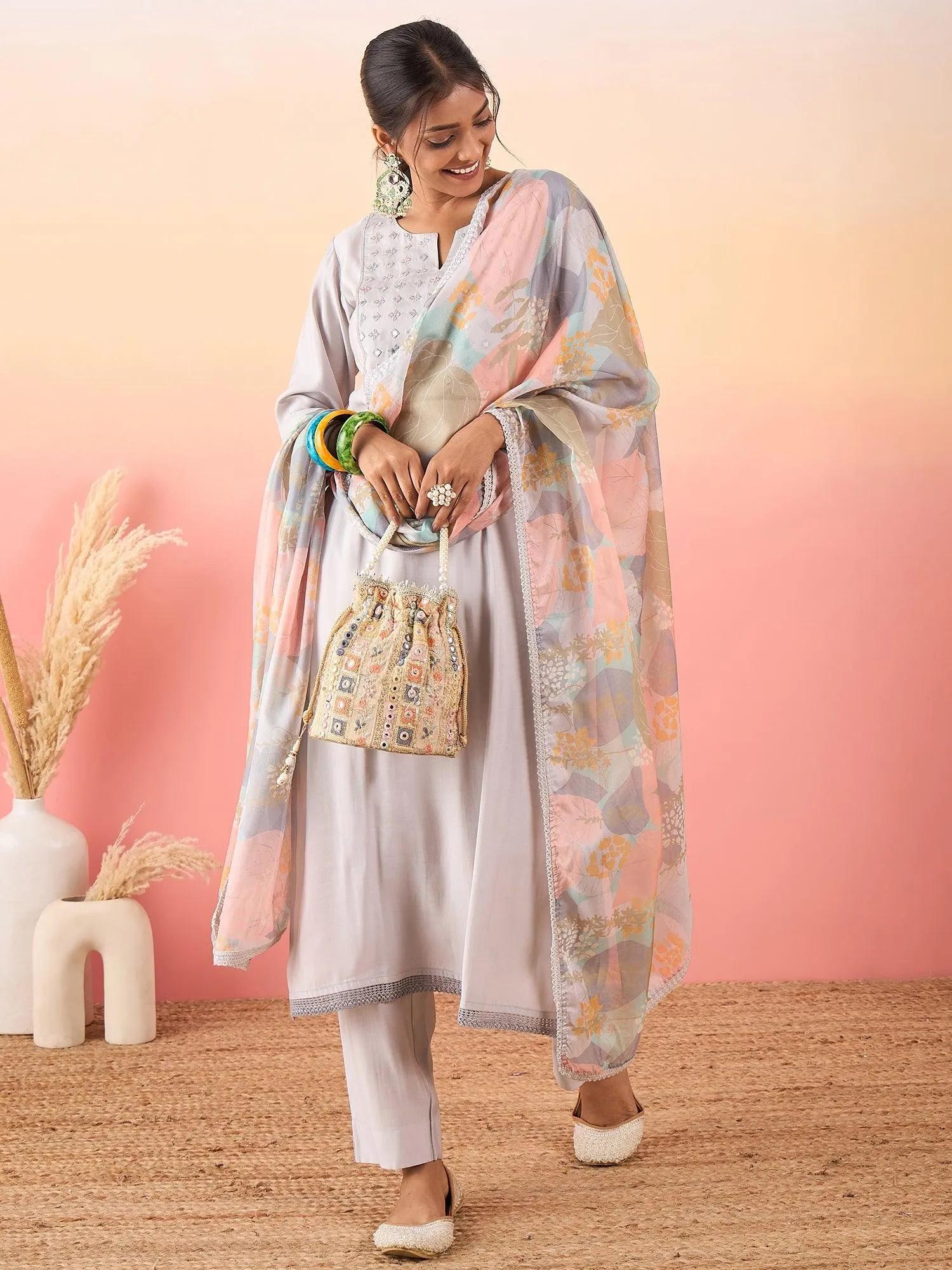 Women Embroidered Regular Thread Work Kurta with Trousers & With Dupatta