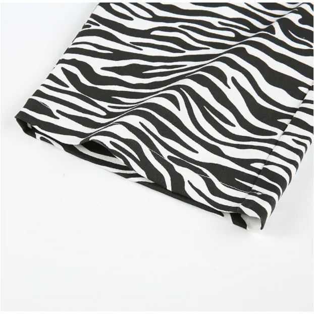 ZEBRA STRIPED STRAIGHT PANTS