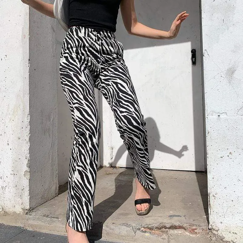 ZEBRA STRIPED STRAIGHT PANTS